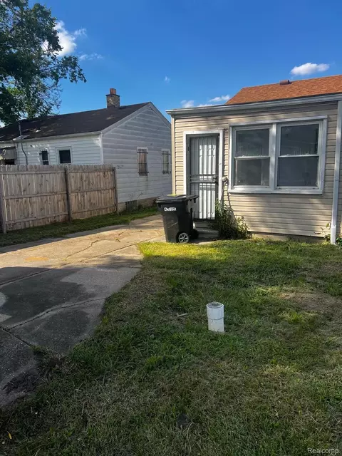 16813 Tireman St, Detroit, MI 48228
