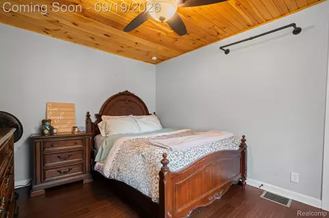 Bedroom - 507 S Main St, Waterloo, MI 49259 photo 2 of 5