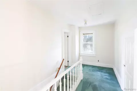Entry Way - 426 E 4th St, Monroe, MI 48161 photo 4 of 4