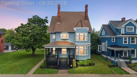 227 King St, Detroit, MI 48202