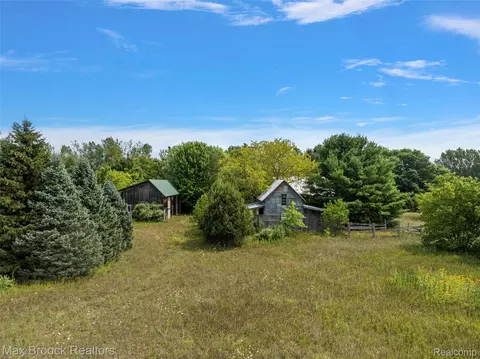 Exterior - 3362 S French Rd, Centerville, MI 49621 photo 3 of 5