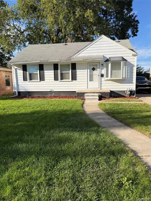 1952 Moran Ave, Lincoln Park, MI 48146