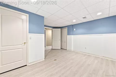 Bedroom - 19344 River Valley Dr, Macomb, MI 48044 photo 3 of 9