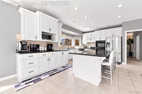 Kitchen - 19344 River Valley Dr, Macomb, MI 48044 photo 1 of 7