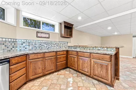 Kitchen - 19344 River Valley Dr, Macomb, MI 48044 photo 7 of 7