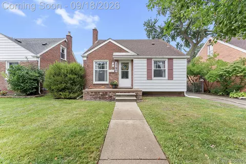 1790 Riverbank St, Lincoln Park, MI 48146