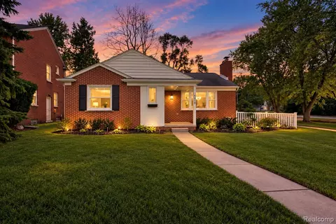 4419 Beverly Ct, Royal Oak, MI 48073