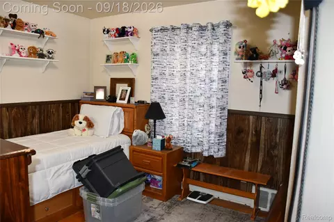 Bedroom - 7725 Jackson St, Taylor, MI 48180 photo 3 of 3