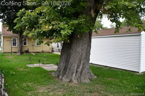 Exterior - 7725 Jackson St, Taylor, MI 48180 photo 6 of 6
