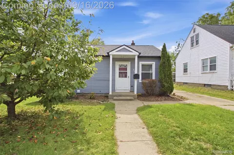 702 Maus Ave, Ypsilanti, MI 48198