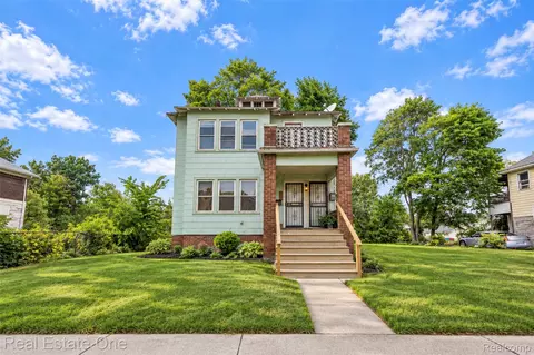 119 Candler St, Highland Park, MI 48203