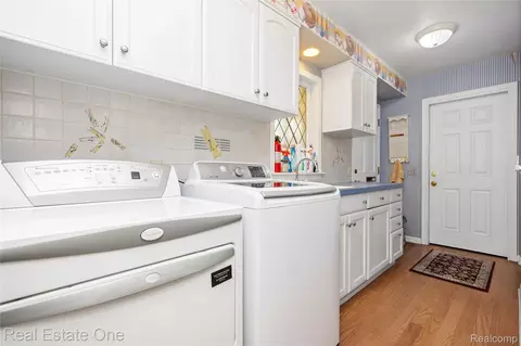 Other - 69 Willow Tree Pl, Village Of Grosse Pointe Shores, MI 48236 photo 5 of 17