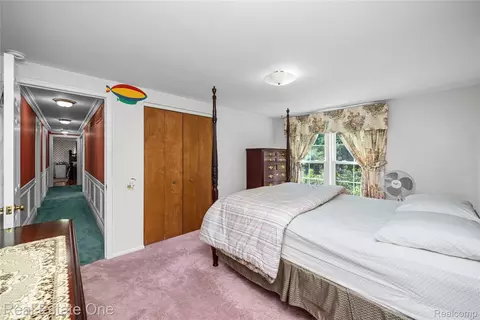 Bedroom - 69 Willow Tree Pl, Village Of Grosse Pointe Shores, MI 48236 photo 12 of 13