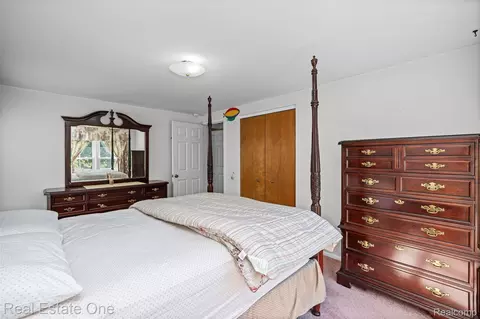Bedroom - 69 Willow Tree Pl, Village Of Grosse Pointe Shores, MI 48236 photo 13 of 13