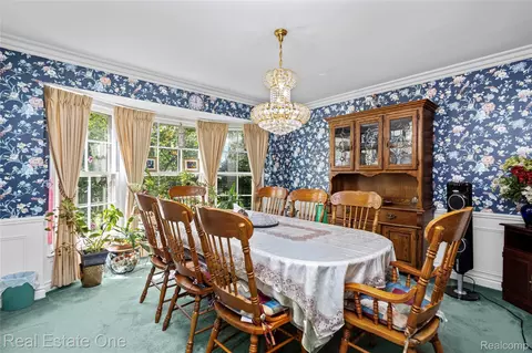 Dining - 69 Willow Tree Pl, Village Of Grosse Pointe Shores, MI 48236 photo 2 of 5
