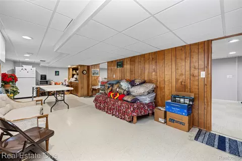Other - 69 Willow Tree Pl, Village Of Grosse Pointe Shores, MI 48236 photo 12 of 17
