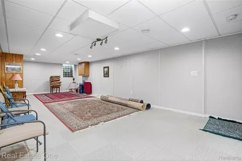 Other - 69 Willow Tree Pl, Village Of Grosse Pointe Shores, MI 48236 photo 9 of 17