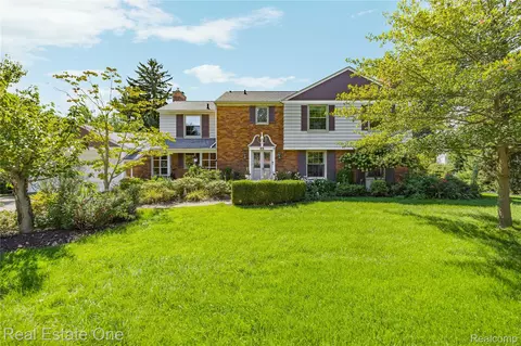 Other - 69 Willow Tree Pl, Village Of Grosse Pointe Shores, MI 48236 photo 16 of 17
