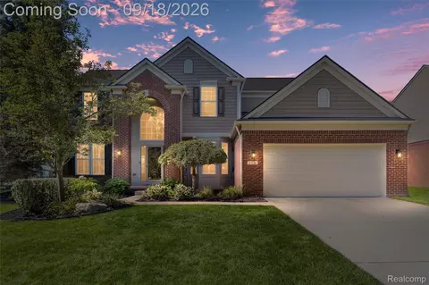 49136 Running Trout Ln, Northville, MI 48168
