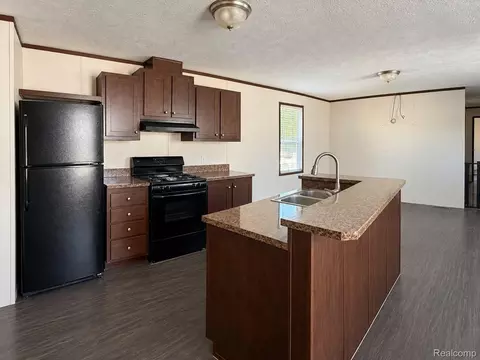 Kitchen - 5951 Georgia St, Romulus, MI 48174 photo 5 of 5
