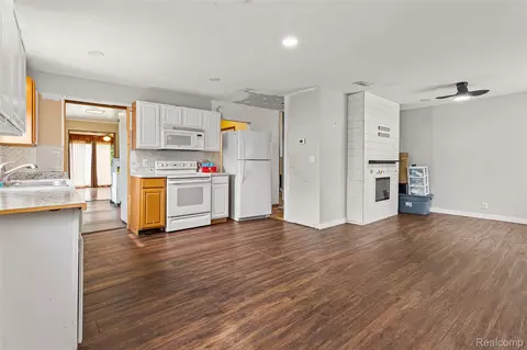 Other - 4842 Hunt St, Wayne, MI 48184 photo 2 of 8