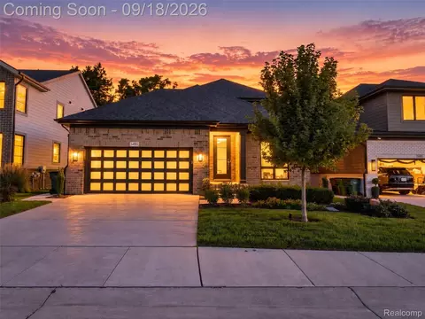 54893 Camden Ct, Shelby Township, MI 48316
