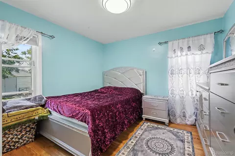 Bedroom - 1817 Drexel St, Dearborn, MI 48128 photo 3 of 6