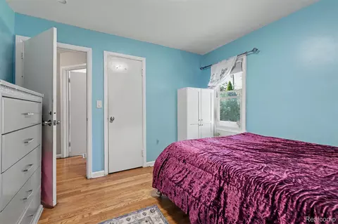 Bedroom - 1817 Drexel St, Dearborn, MI 48128 photo 4 of 6