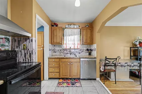 Kitchen - 1817 Drexel St, Dearborn, MI 48128 photo 2 of 4