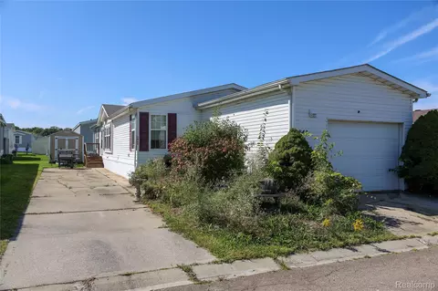 1843 Parklawn, Ypsilanti, MI 48198