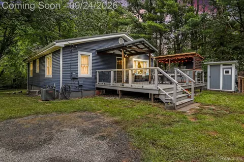 4325 Lapeer Rd, Deerfield, MI 48421