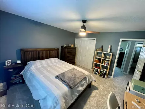 Bedroom - 5613 Adderstone Dr, Independence, MI 48346 photo 5 of 7