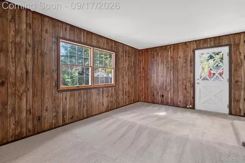 Living - 12550 Maxwell Rd, Carleton, MI 48117 photo 4 of 5