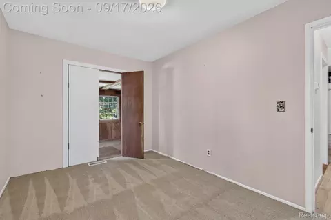 Bedroom - 12550 Maxwell Rd, Carleton, MI 48117 photo 2 of 8