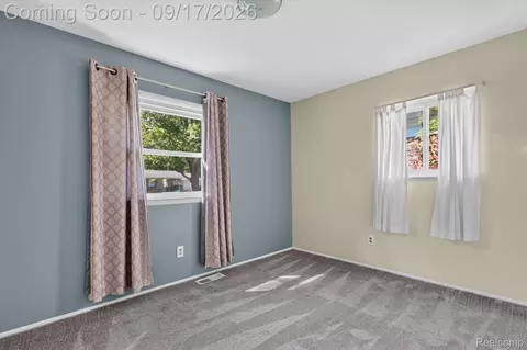 Bedroom - 12550 Maxwell Rd, Carleton, MI 48117 photo 4 of 8