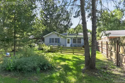 Exterior - 12550 Maxwell Rd, Carleton, MI 48117 photo 6 of 7