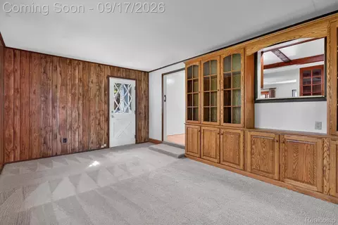 Living - 12550 Maxwell Rd, Carleton, MI 48117 photo 3 of 5