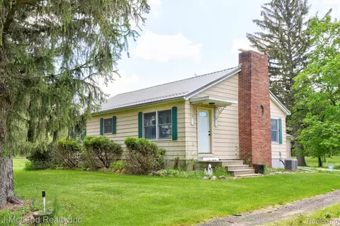69 W Snover Rd, Fremont, MI 48744