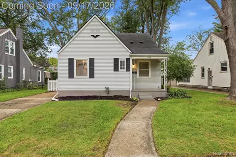 1113 Ferris Ave, Royal Oak, MI 48067