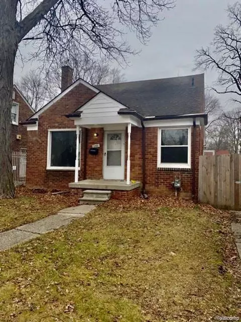 9381 Fielding St, Detroit, MI 48228