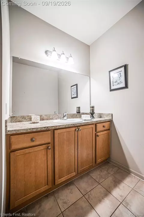 Bath - 3638 Shepherd Ct N, Canton, MI 48188 photo 2 of 8