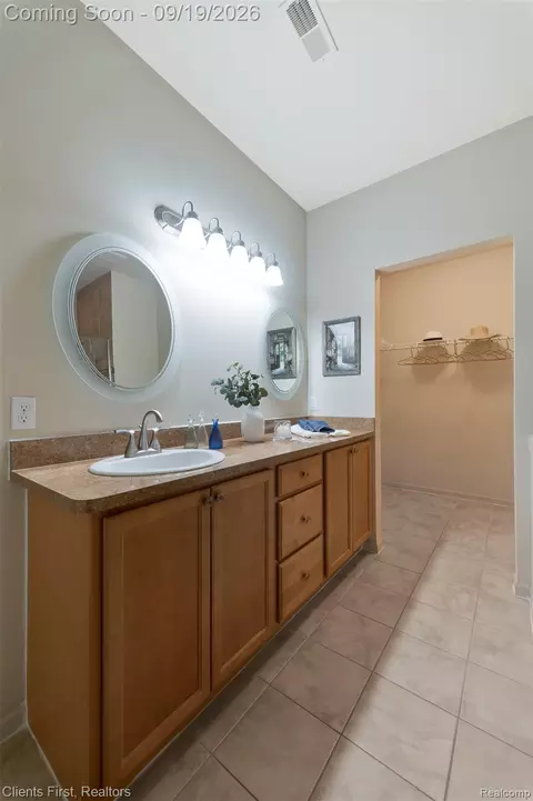 Bath - 3638 Shepherd Ct N, Canton, MI 48188 photo 6 of 8