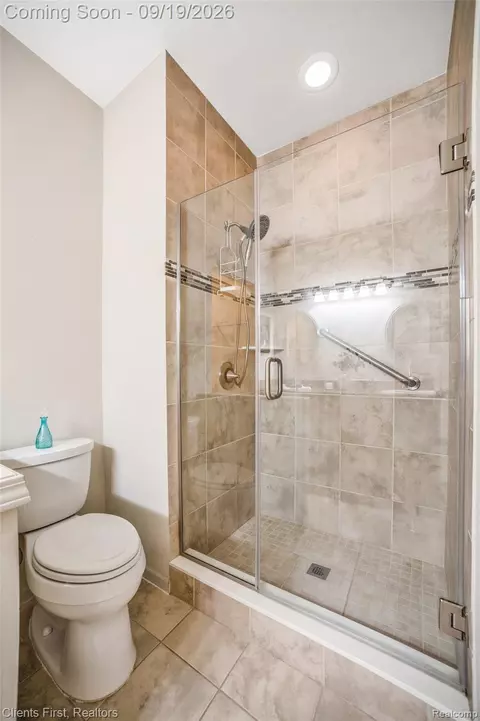 Bath - 3638 Shepherd Ct N, Canton, MI 48188 photo 8 of 8