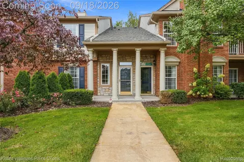 3542 Tremonte Cir N, Oakland, MI 48306