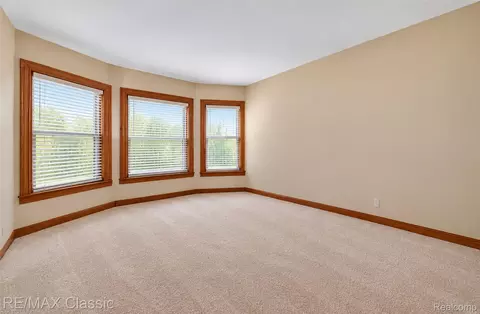 Other - 332 Broadway, Springfield, MI 48350 photo 2 of 15