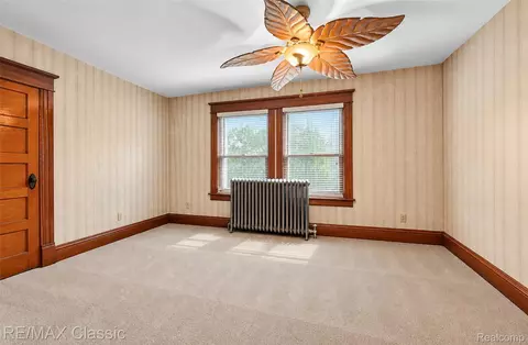 Bedroom - 332 Broadway, Springfield, MI 48350 photo 3 of 7