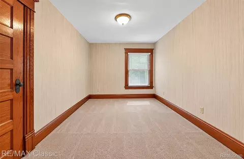 Bedroom - 332 Broadway, Springfield, MI 48350 photo 5 of 7