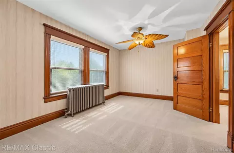 Bedroom - 332 Broadway, Springfield, MI 48350 photo 4 of 7