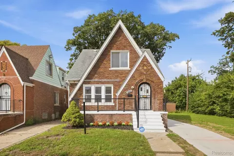 16653 Woodingham Dr, Detroit, MI 48221