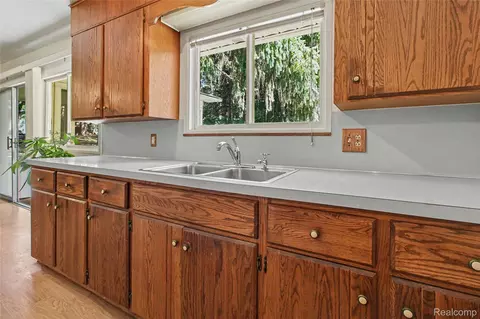 Kitchen - 3416 E Pineview Dr, Scio, MI 48130 photo 1 of 2